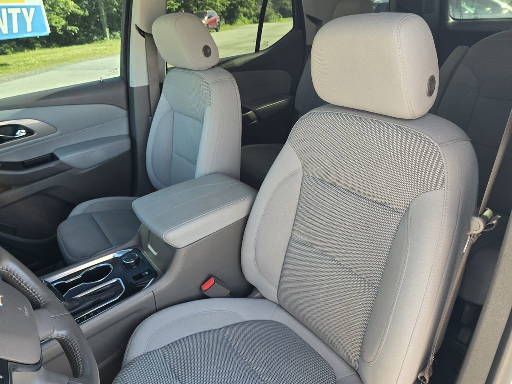 Used 2020 Chevrolet Traverse LT AWD/4WD image 14