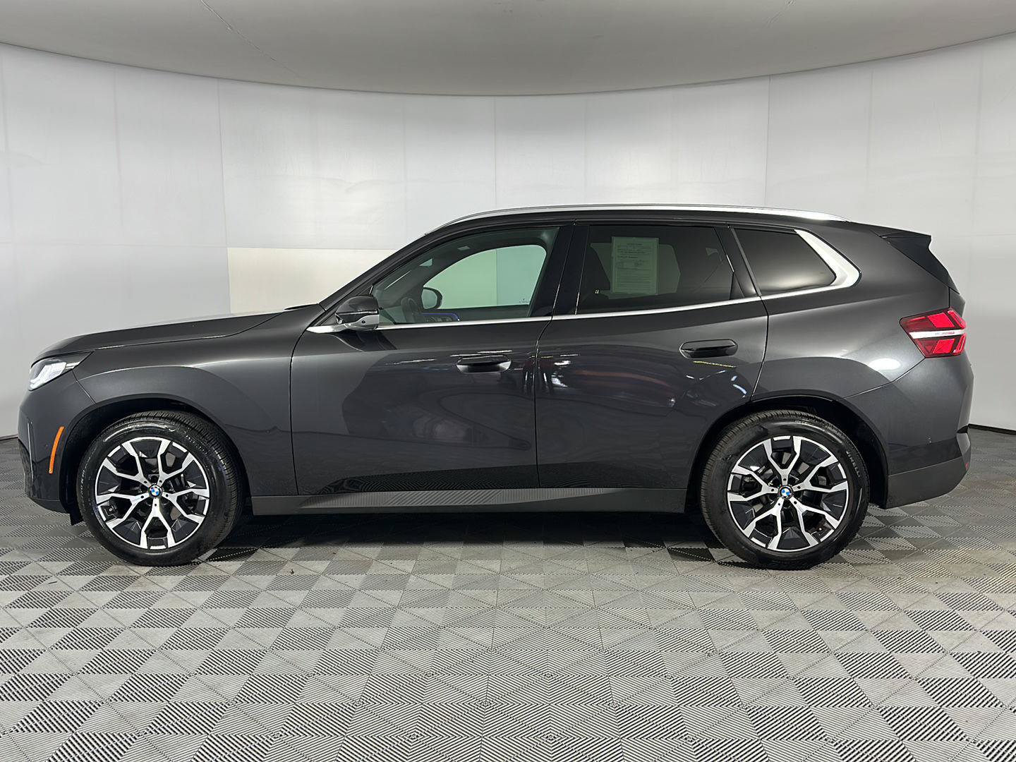New 2026 BMW X3 xDrive30i w/ Premium Package AWD/4WD image 5