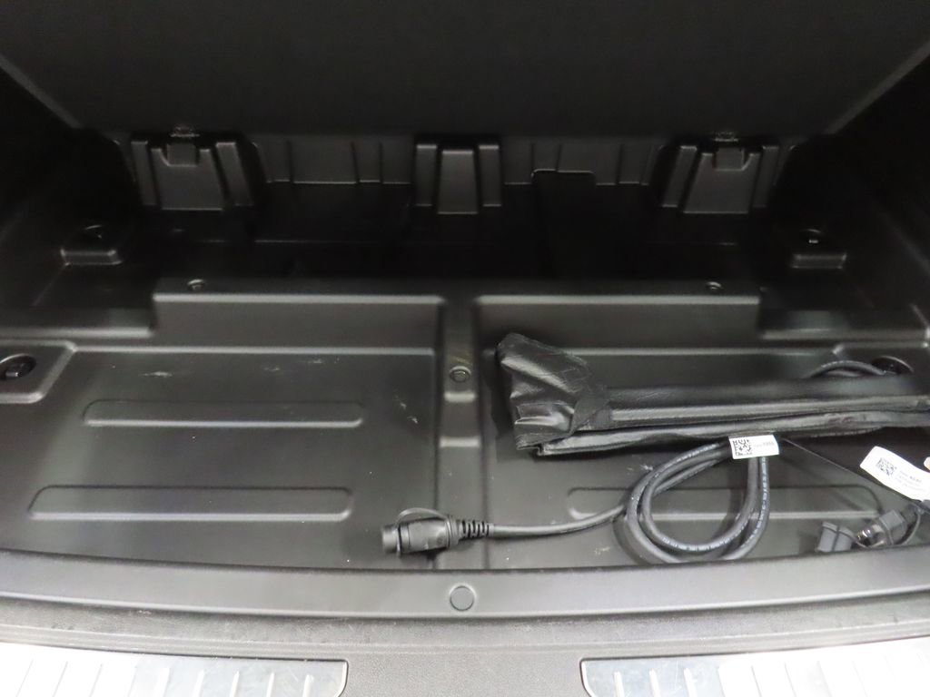 Used 2025 GMC Yukon XL Denali Ultimate AWD/4WD image 49
