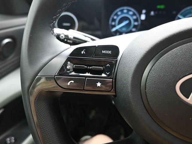 Used 2024 Hyundai Elantra Limited image 23
