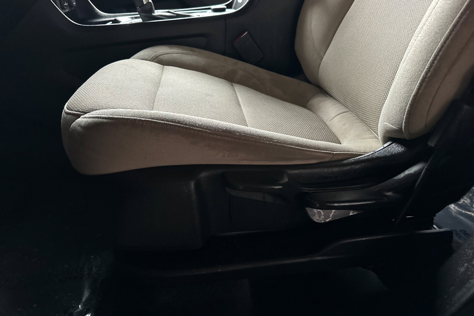 Certified 2022 Chevrolet Traverse LS image 13