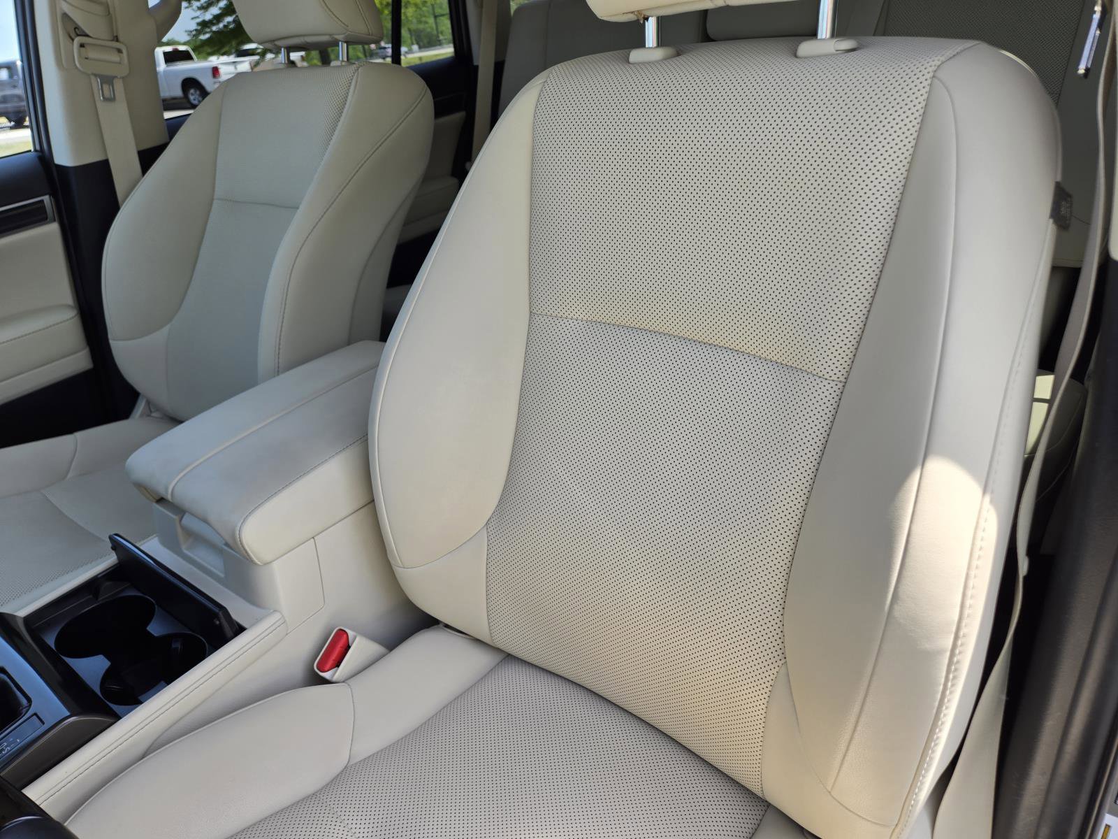 Used 2022 Lexus GX 460 Premium w/ Premium Package AWD/4WD image 16