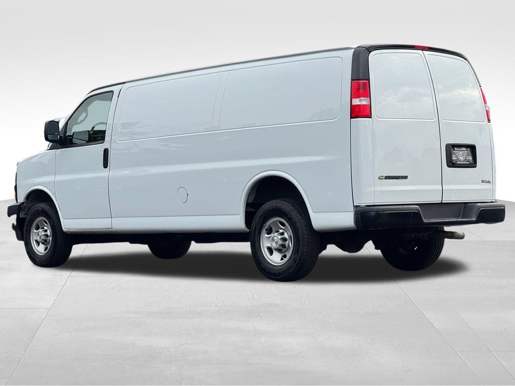 Used 2023 Chevrolet Express 2500 Extended w/ Driver Convenience Package RWD image 5