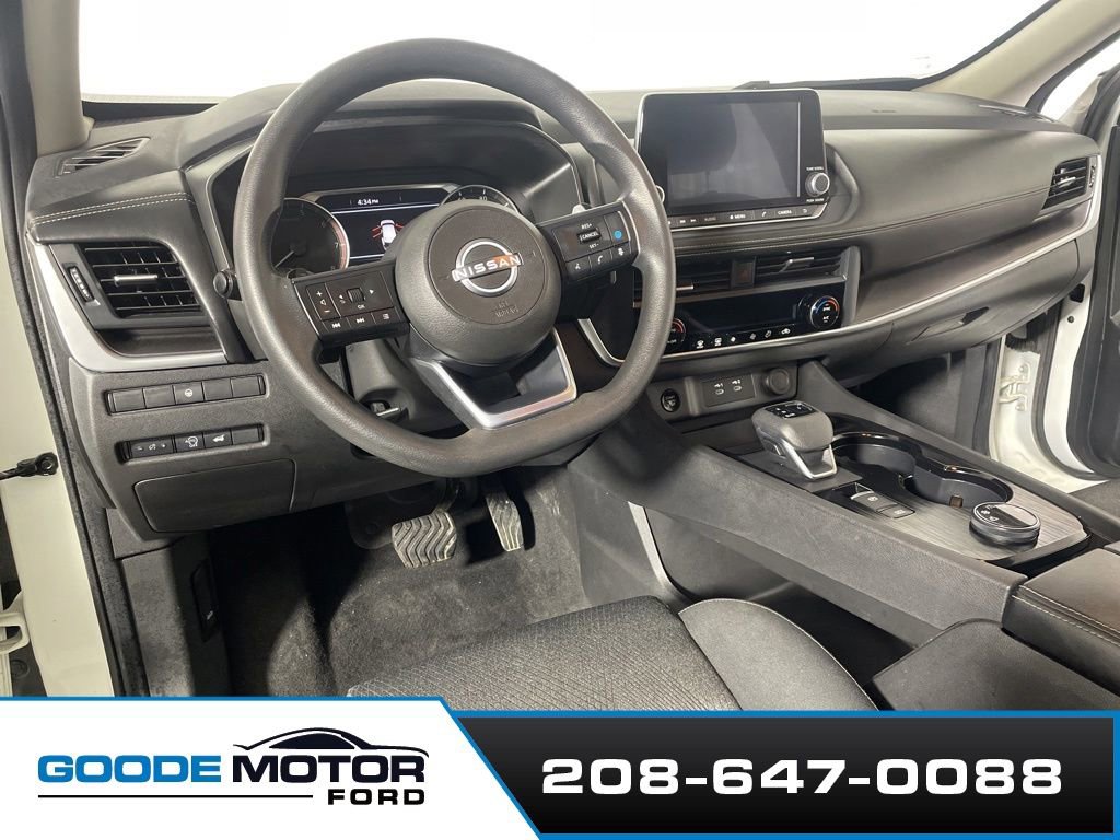 Used 2024 Nissan Rogue SV AWD/4WD image 8