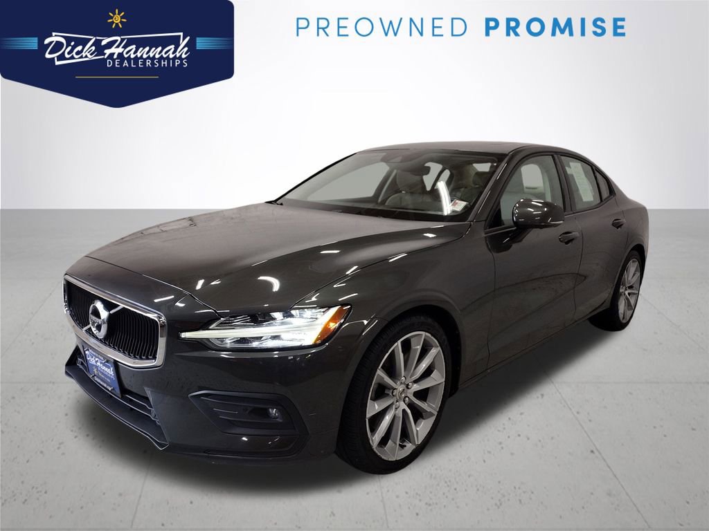 Used 2021 Volvo S60 T6 Momentum w/ Advanced Package AWD/4WD image 1