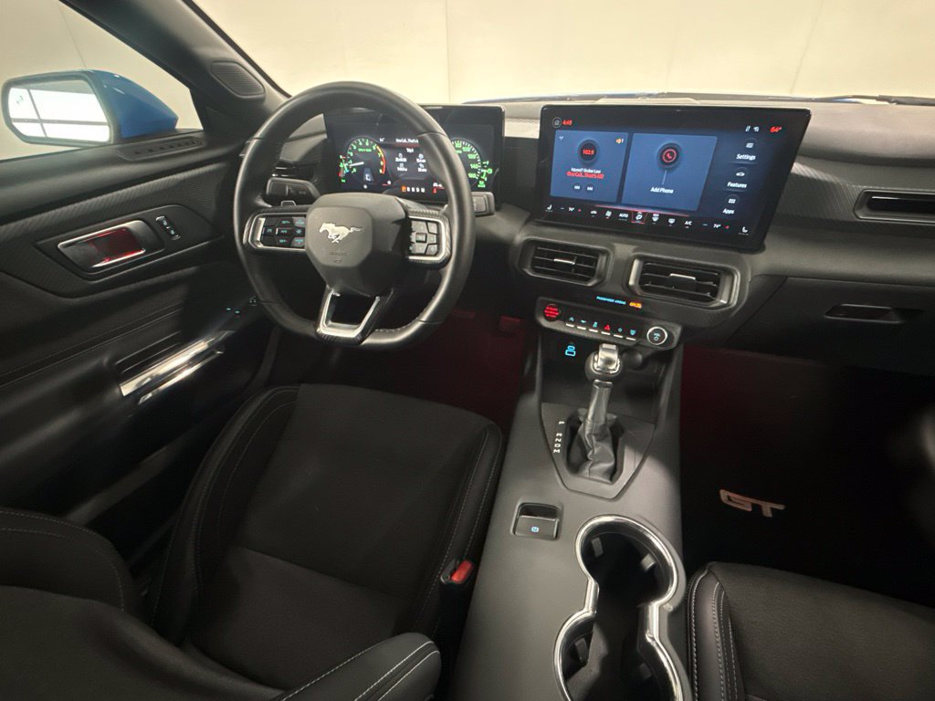 Used 2025 Ford Mustang GT RWD image 16
