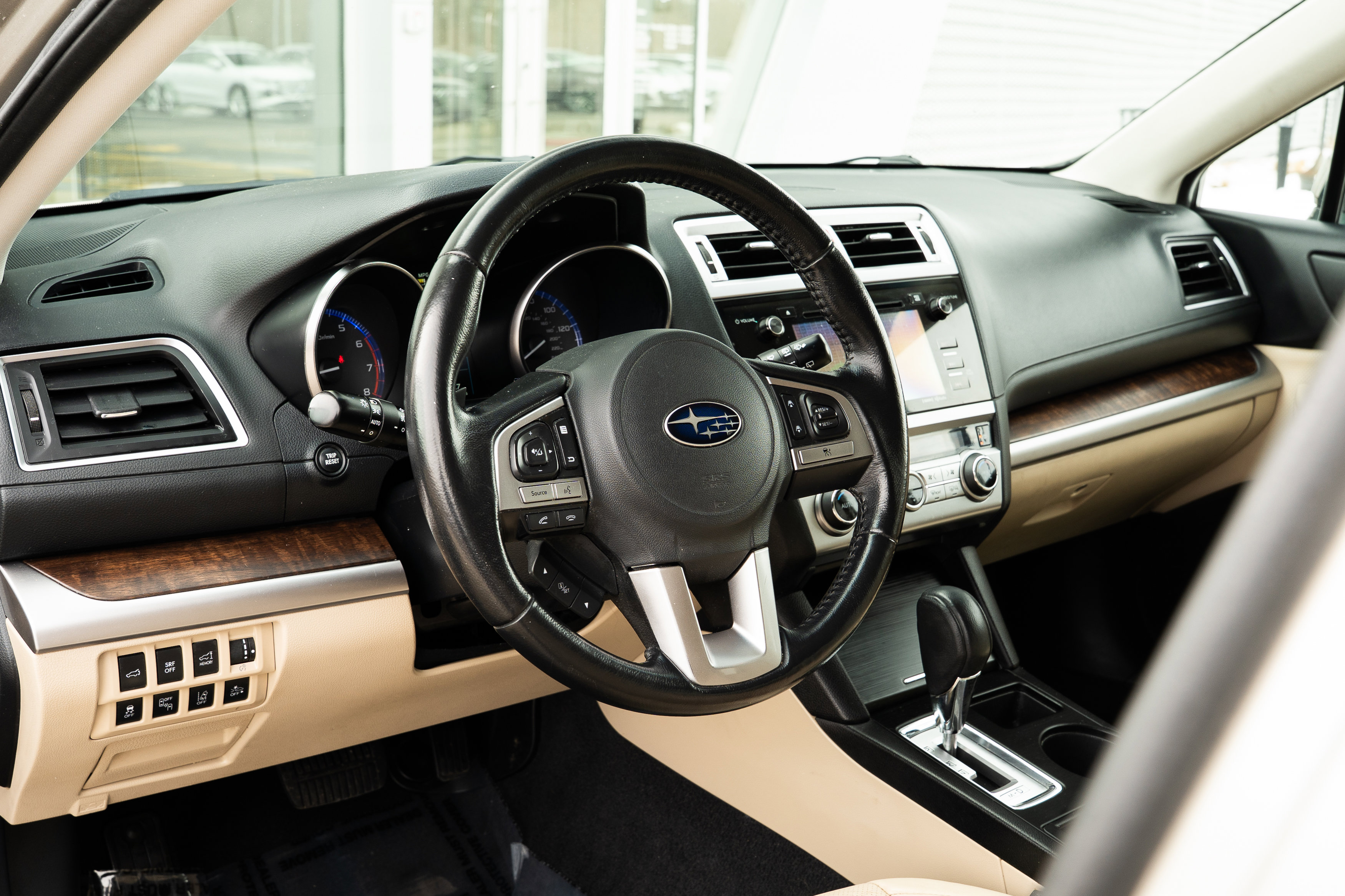 Used 2015 Subaru Outback 2.5i Limited image 11