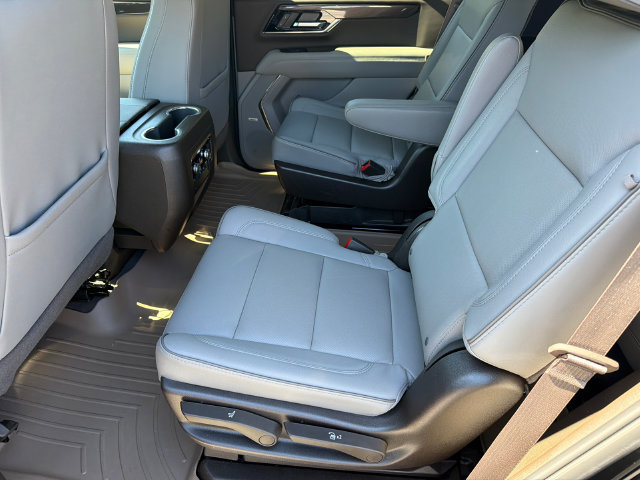 Used 2026 GMC Yukon Elevation RWD image 21