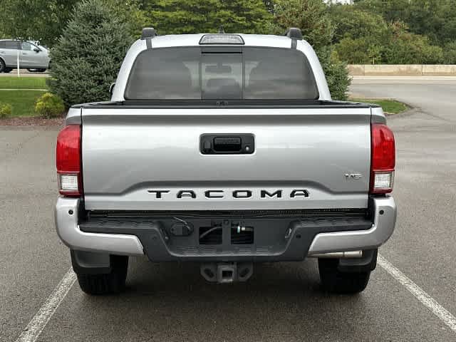Used 2017 Toyota Tacoma TRD Sport w/ Premium & Technology Package AWD/4WD image 4