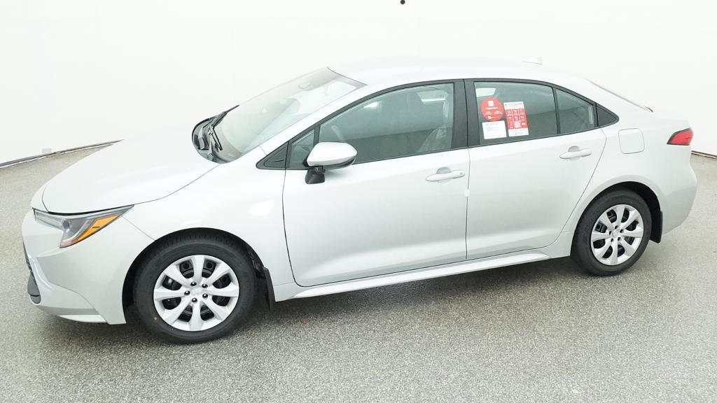New 2027 Toyota Corolla LE FWD image 2