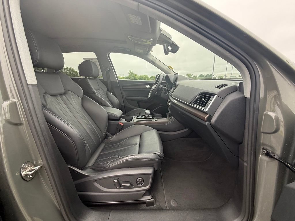 Used 2024 Audi Q5 2.0T Premium Plus AWD/4WD image 34