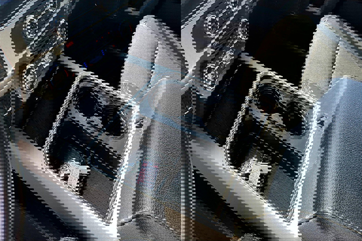 Used 2022 Ford F250 Lariat w/ Tremor Off-Road Package image 15