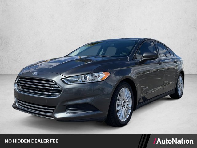 Used 2016 Ford Fusion S FWD image 1