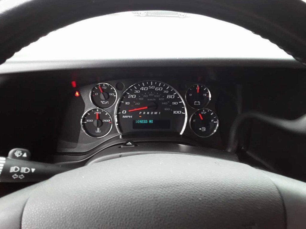 Used 2020 Chevrolet Express 2500 w/ Driver Convenience Package image 19