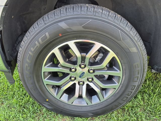 Used 2022 Ford F150 Lariat w/ Trailer Tow Package AWD/4WD image 10