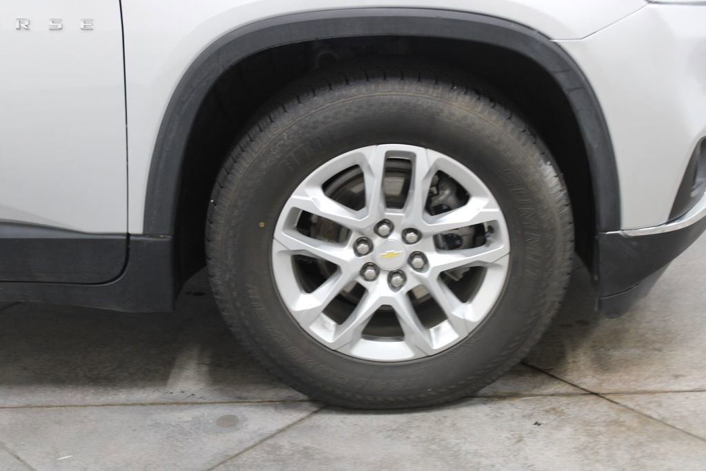Used 2021 Chevrolet Traverse LT w/ LPO, Cargo Package image 49