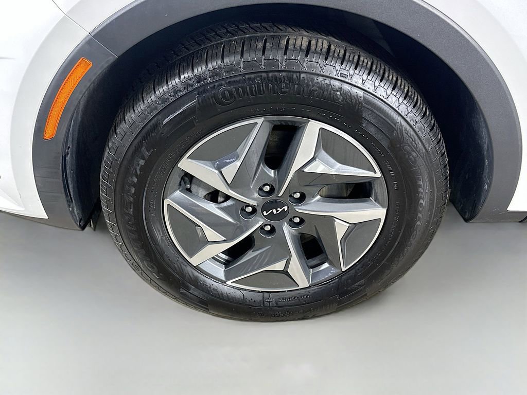 Certified 2022 Kia Sorento S image 13