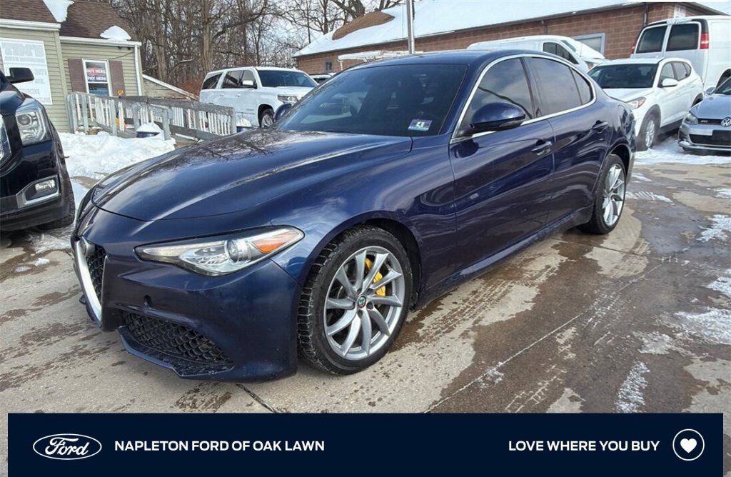 Used 2017 Alfa Romeo Giulia AWD image 1
