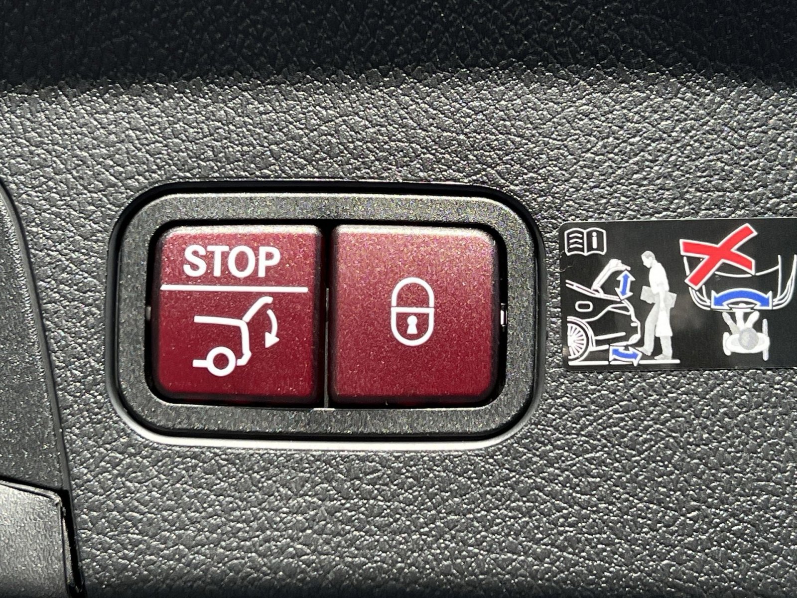 New 2026 Mercedes-Benz GLE 450 4MATIC Coupe image 25