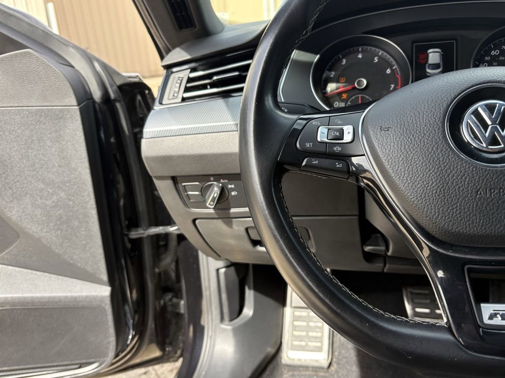 Used 2019 Volkswagen Arteon SE AWD/4WD image 16
