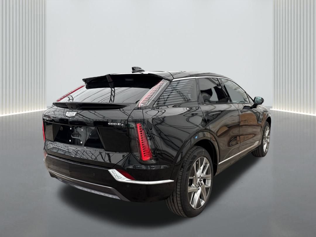 New 2025 Cadillac Optiq Luxury 1 image 5
