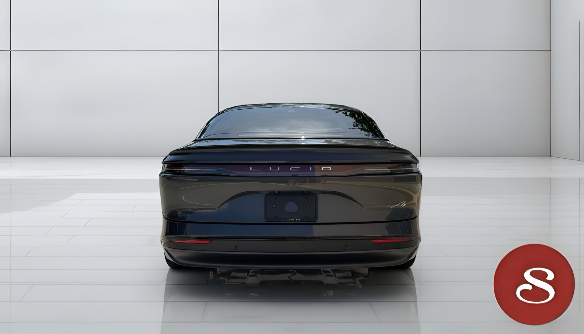 Used 2025 Lucid Air Pure RWD image 7