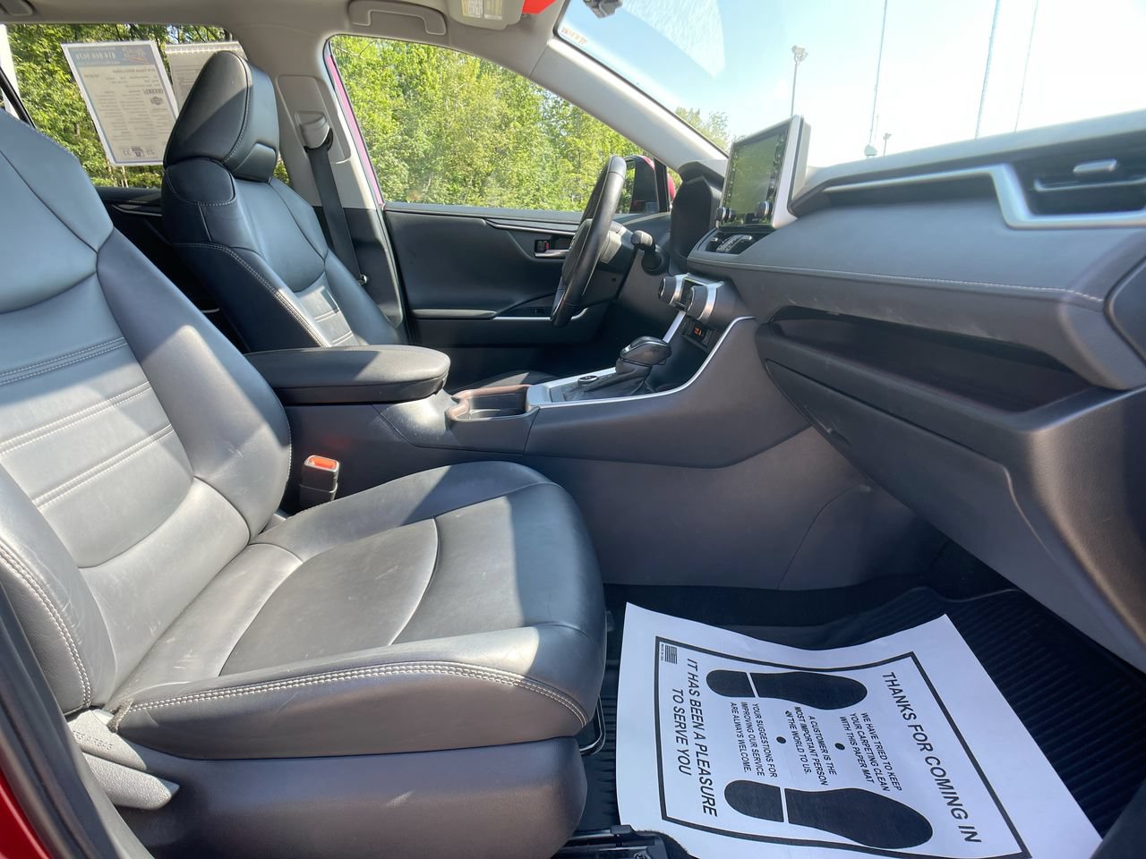 Used 2019 Toyota RAV4 Limited AWD/4WD image 28