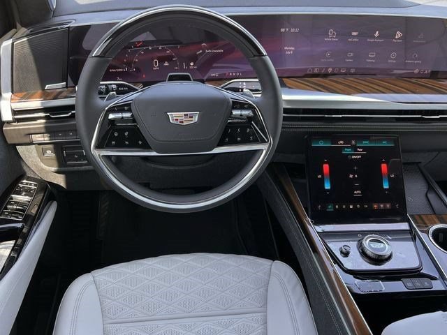 New 2026 Cadillac Escalade ESV Platinum Sport w/ LPO, ONYX Package AWD/4WD image 11