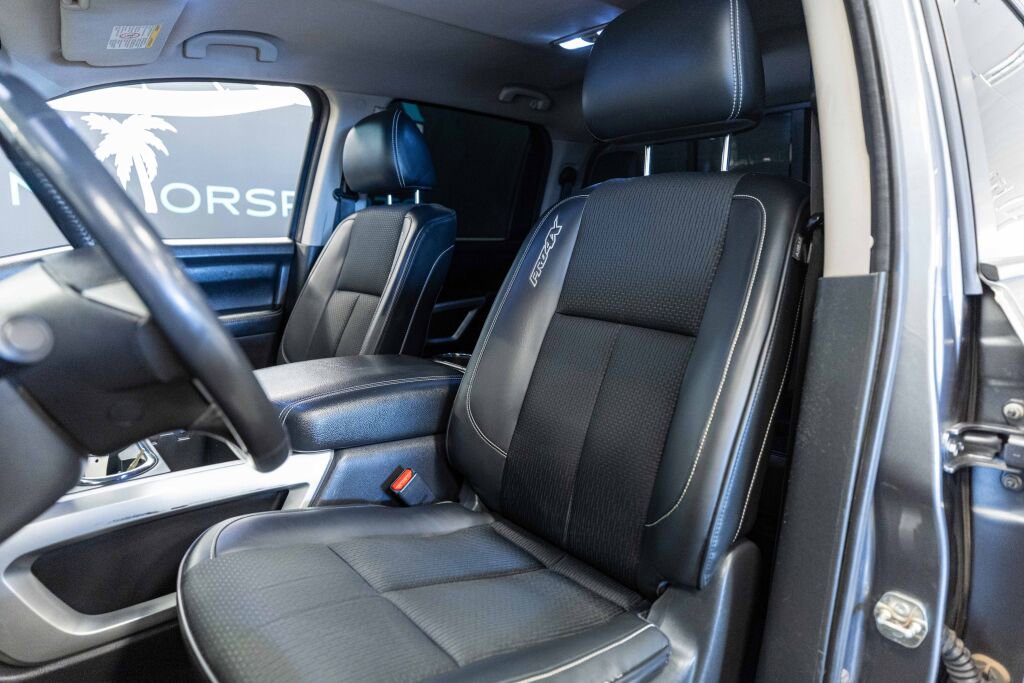 Used 2017 Nissan Titan PRO-4X image 9