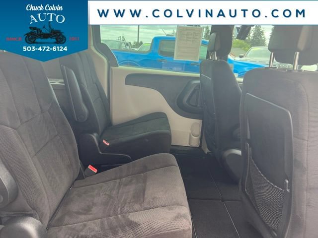 Used 2012 Dodge Grand Caravan American Value Package FWD image 22