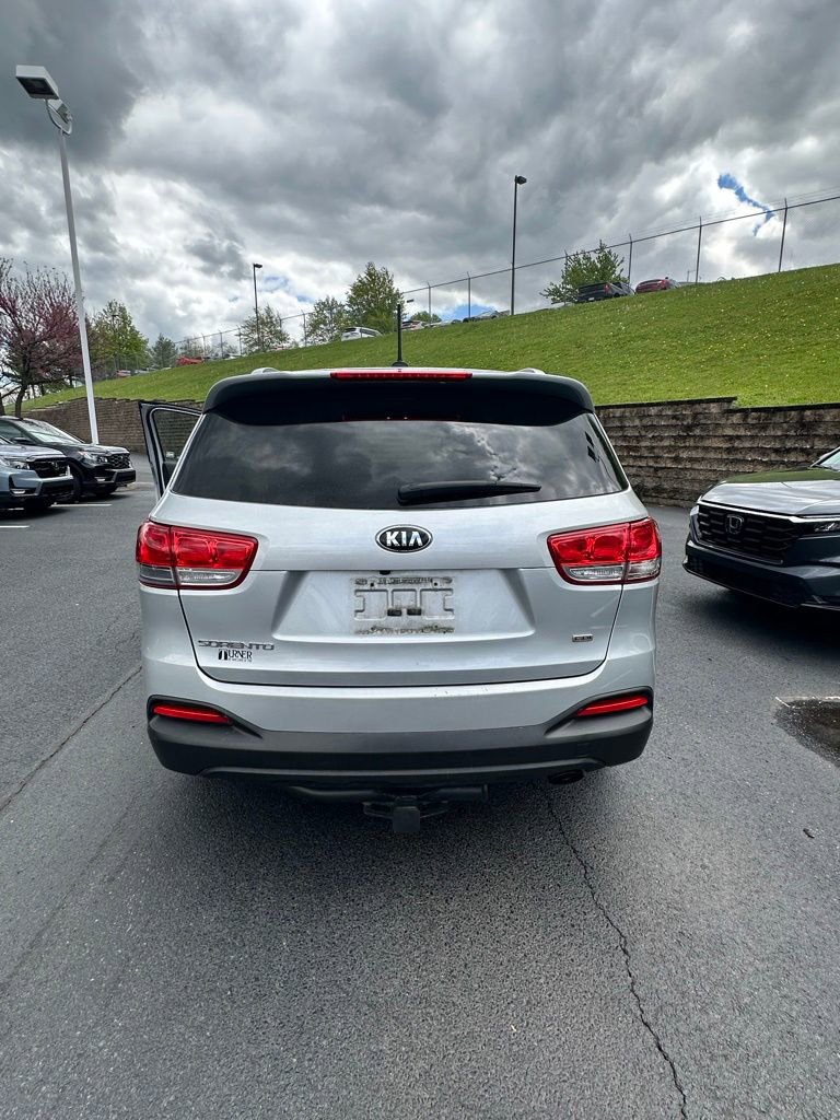 Used 2016 Kia Sorento AWD image 8