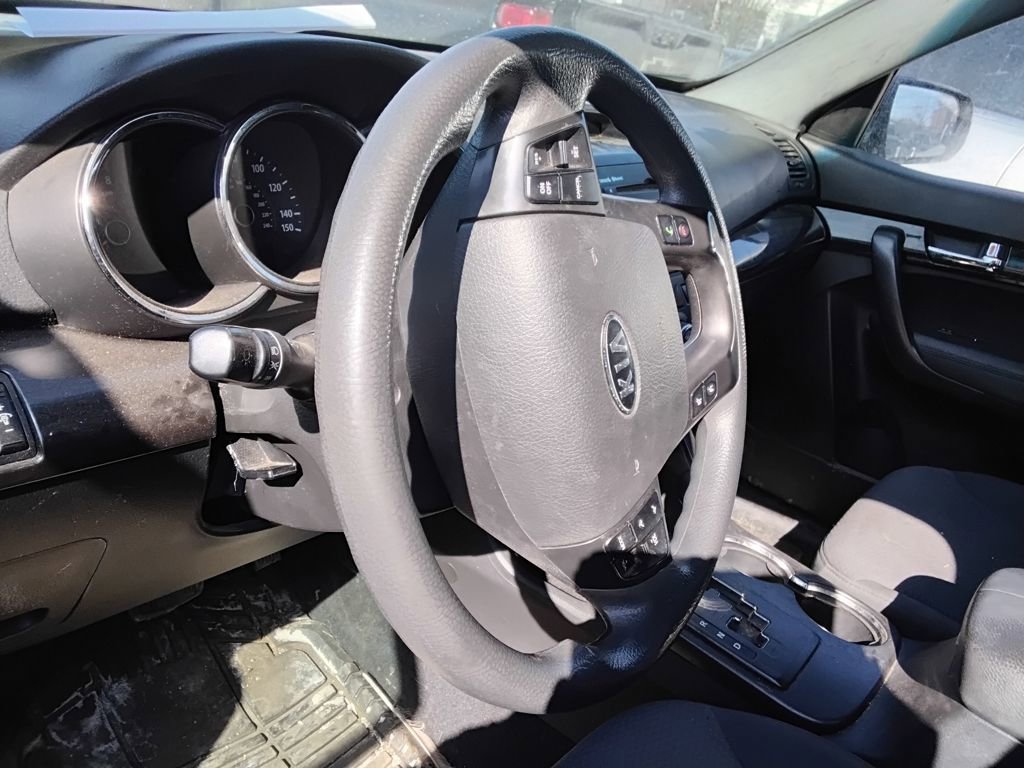 Used 2013 Kia Sorento LX image 5