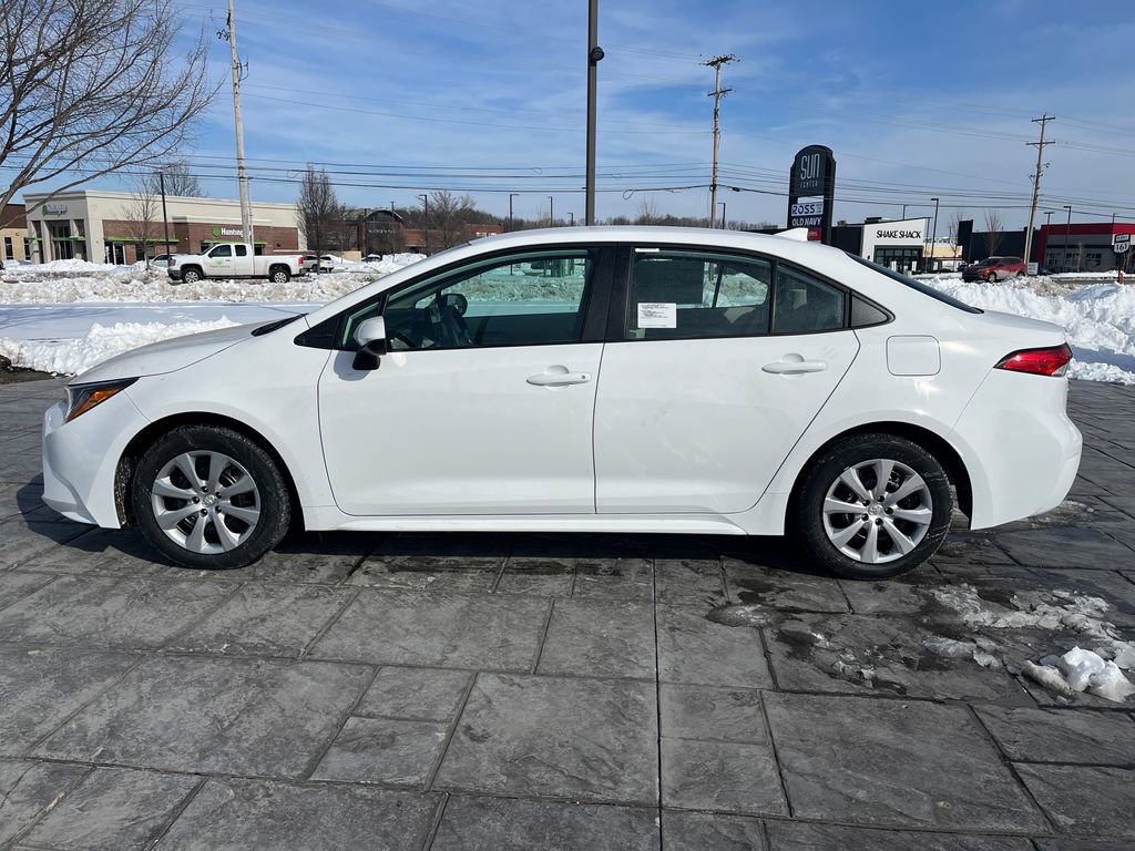 New 2026 Toyota Corolla LE image 2