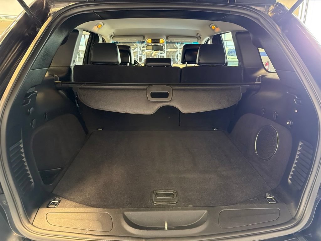 Used 2013 Jeep Grand Cherokee Laredo AWD/4WD image 24