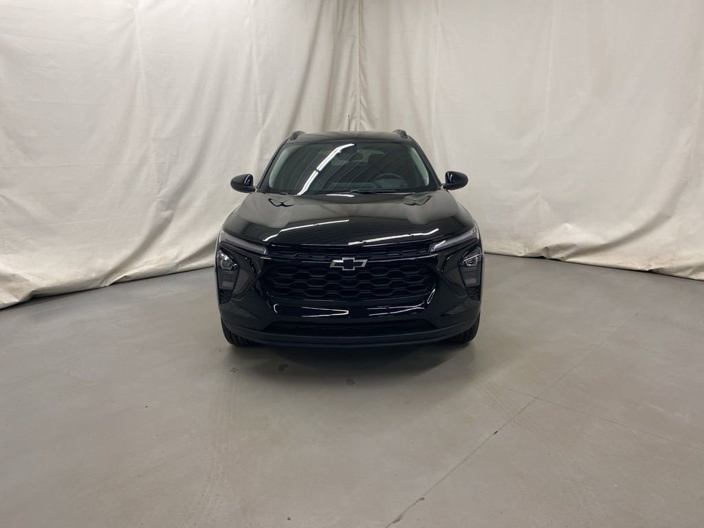 New 2026 Chevrolet Trax LT w/ Driver Confidence Package image 3