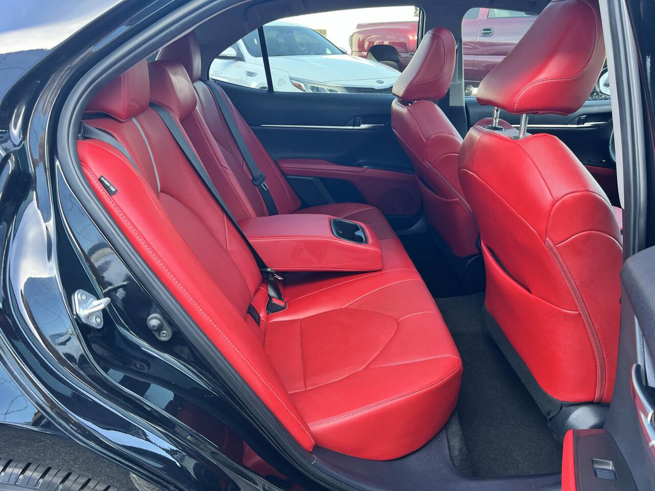 Used 2024 Toyota Camry XSE w/ Navigation Package image 38