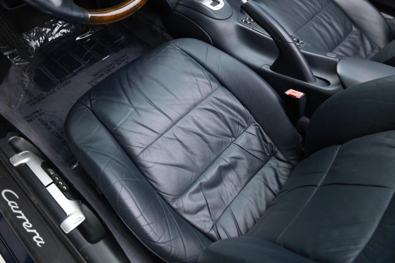 Used 2000 Porsche 911 Cabriolet image 34