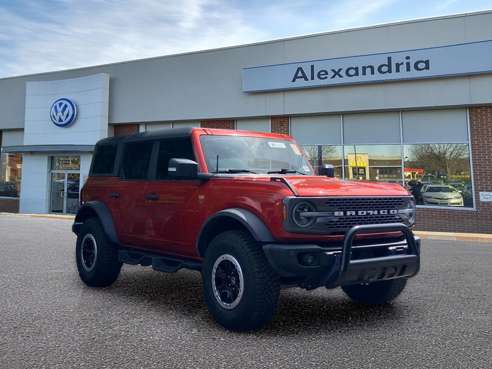 Used 2023 Ford Bronco Badlands w/ Sasquatch Package AWD/4WD image 1