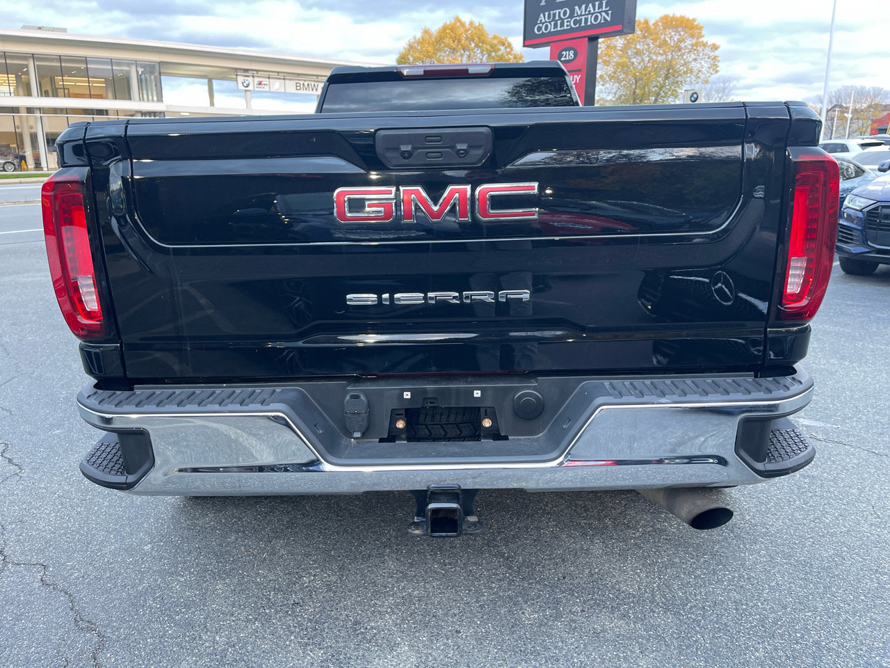 Used 2022 GMC Sierra 3500 Pro w/ Convenience Package image 9