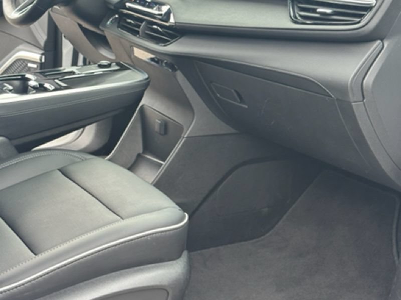Used 2025 Buick Enclave Preferred FWD image 27