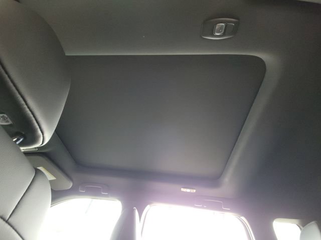 New 2026 Nissan Rogue Platinum image 10