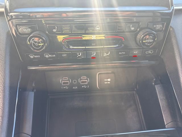 Used 2023 Jeep Grand Cherokee L Laredo w/ Luxury Tech Group I AWD/4WD image 34