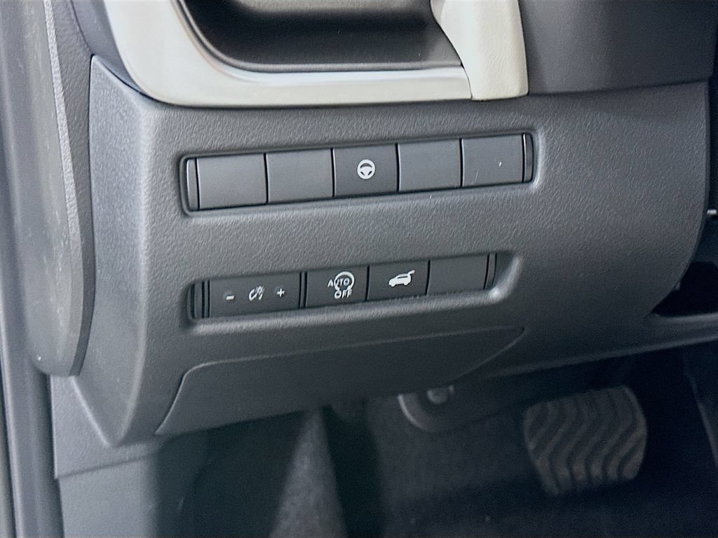 New 2026 Nissan Rogue Dark Armor AWD/4WD image 15
