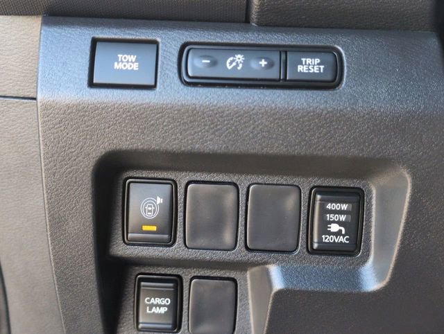 Used 2023 Nissan Frontier SV w/ SV Convenience Package RWD image 17