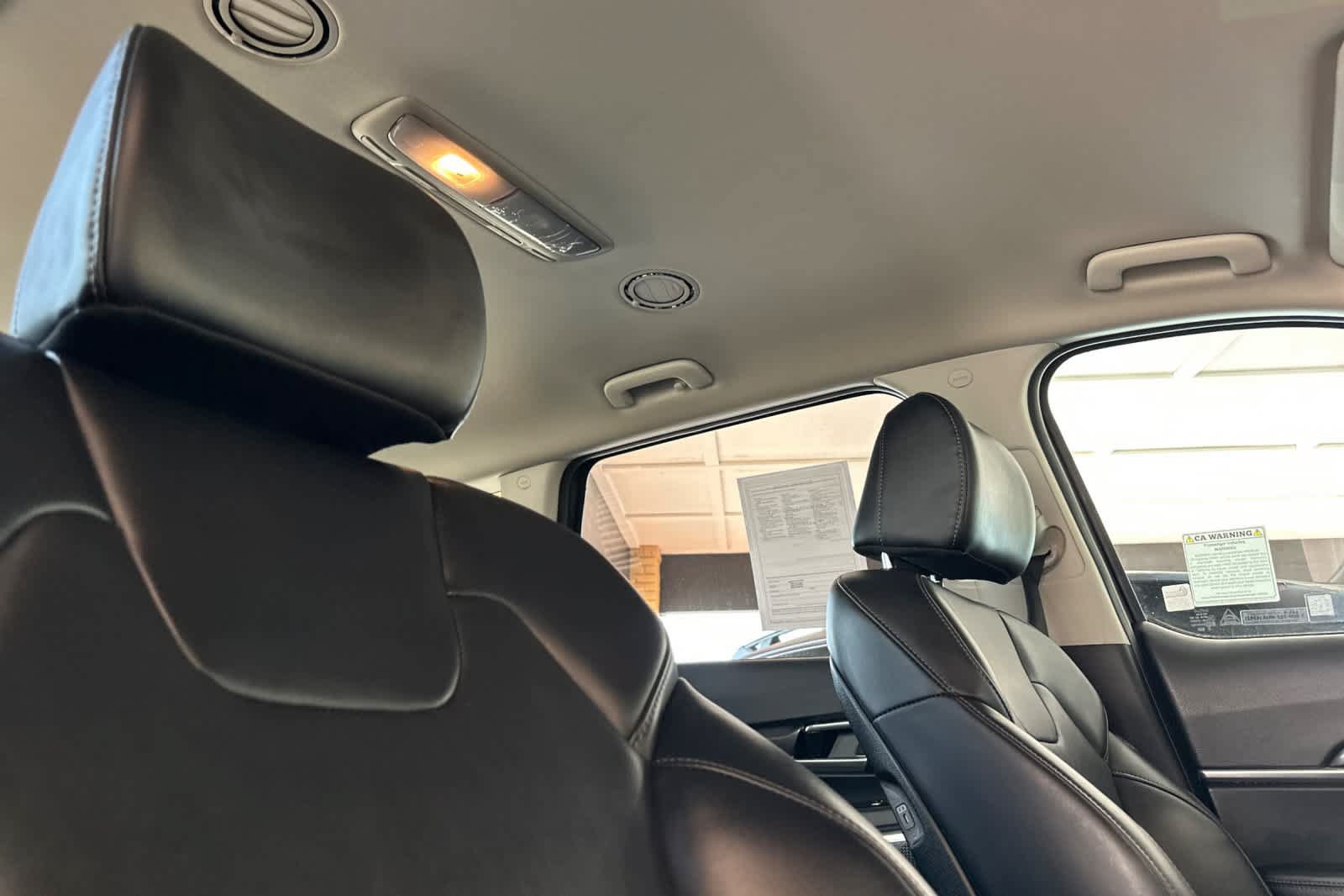 Used 2024 Kia Telluride S AWD/4WD image 18