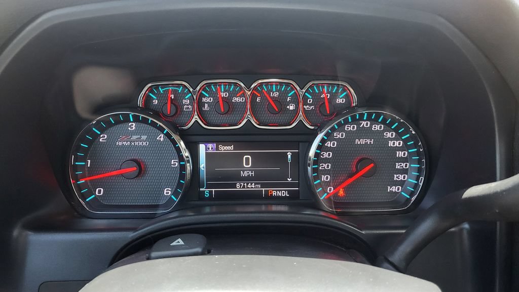 Used 2018 Chevrolet Silverado 1500 LT w/ All Star Edition AWD/4WD image 30