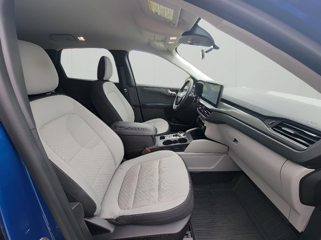 Used 2023 Ford Escape Active w/ Tech Pack #2 AWD/4WD image 34