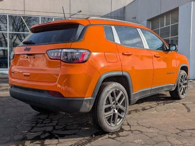 New 2026 Jeep Compass Latitude image 3