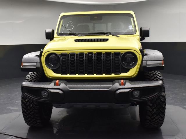 Used 2024 Jeep Gladiator Mojave w/ Technology Group image 3