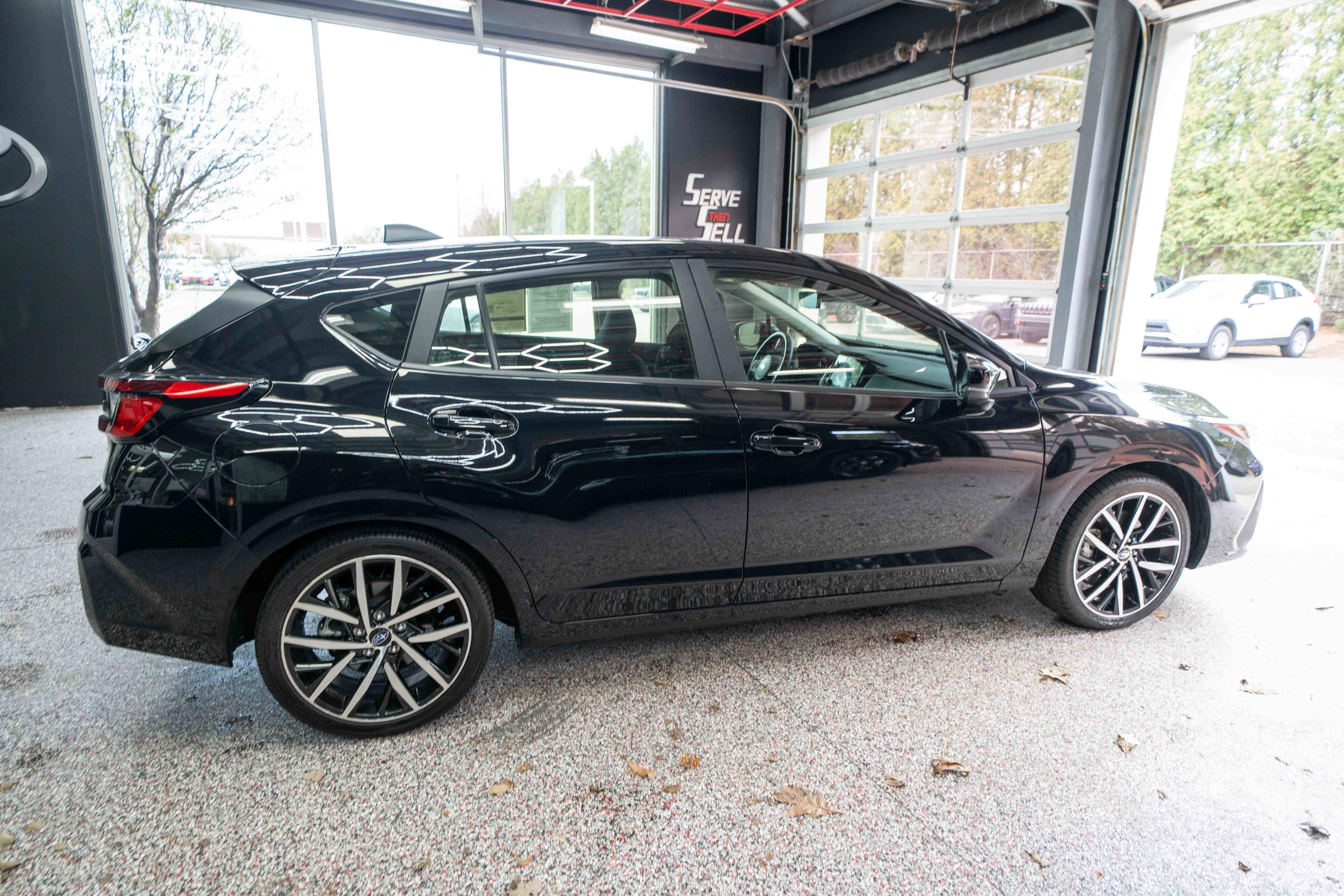 Used 2024 Subaru Impreza 2.0i Sport image 4